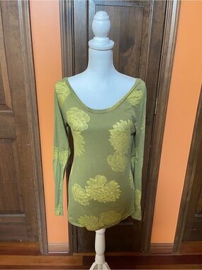 Free People Olive Green Long Sleeve Scoop-Neck Top with Yellow Floral Print,